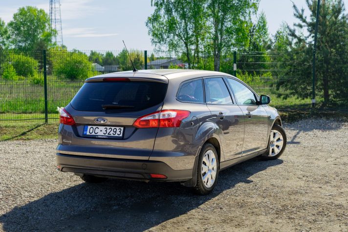 FORD FOCUS