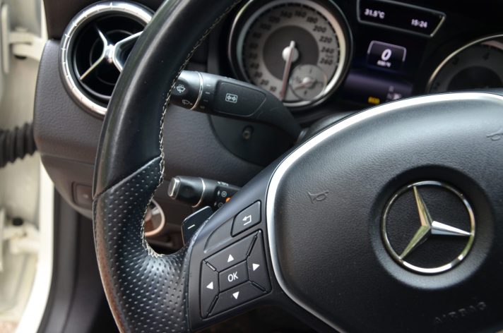 Mercedes-Benz Cla220 Sedans 2.2Cdi (125kw- 170z/s) Dīzelis ar automatisko ātrumkārbu.
