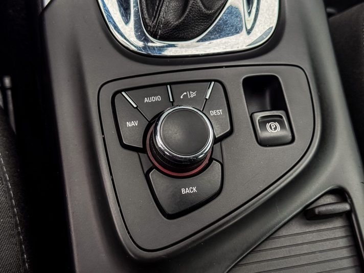 OPEL INSIGNIA SPORTS TOURER