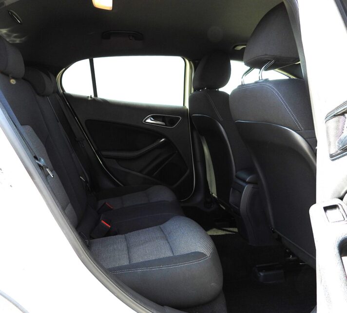 MERCEDES BENZ GLA 200