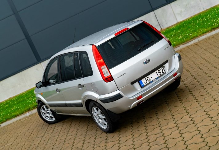 FORD FUSION