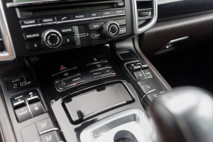 PORSCHE CAYENNE TURBO
