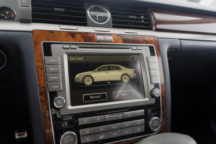 VW PHAEON