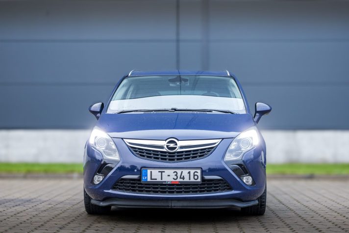 OPEL ZAFIRA TOURER