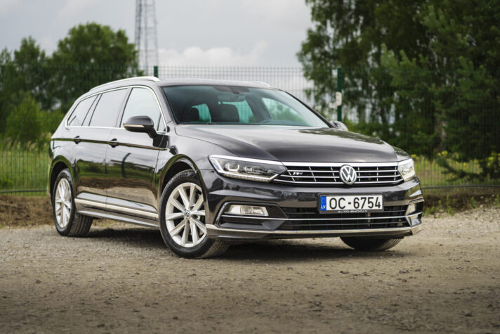 VW PASSAT R-LINE