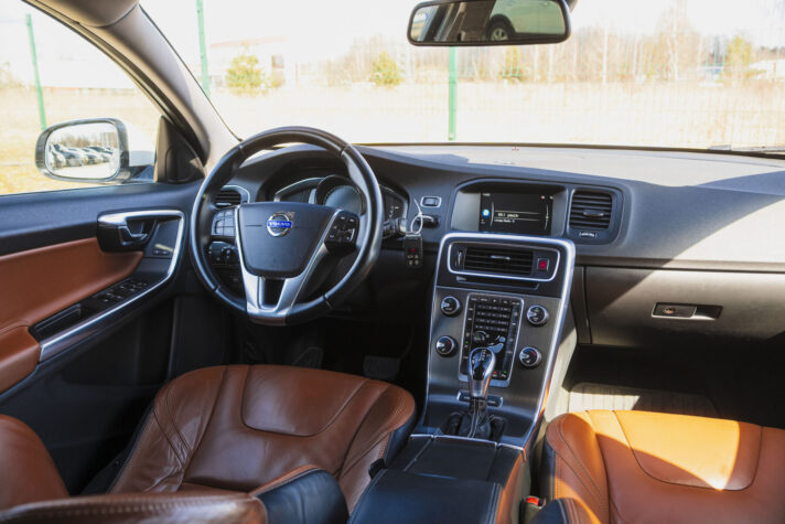 VOLVO V60 PLUG-IN HYBRID