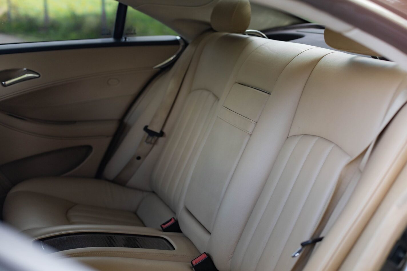 MERCEDES BENZ CLS 320