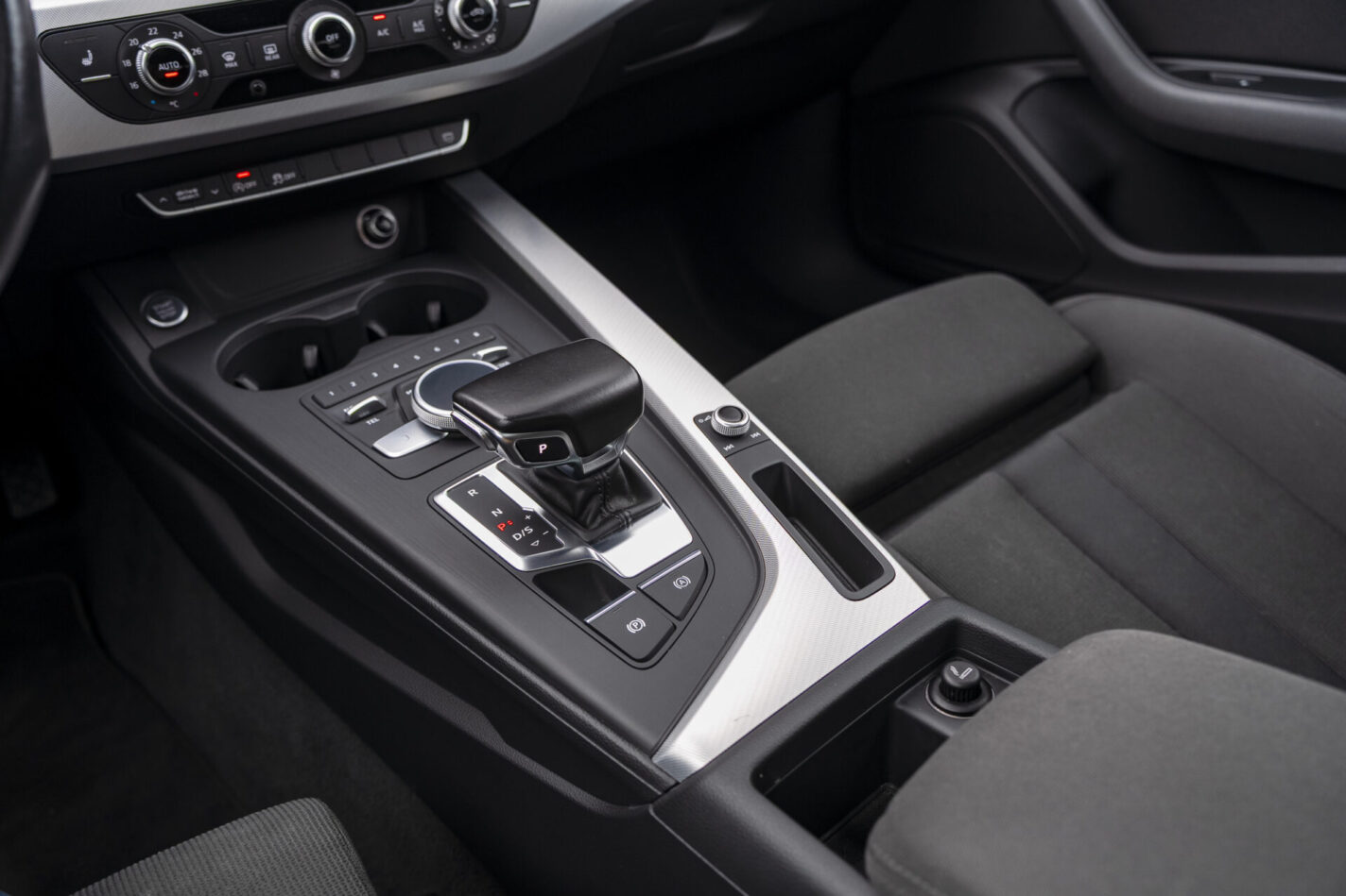 AUDI A4 S-LINE AVANT