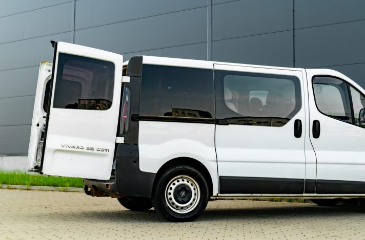 OPEL VIVARO