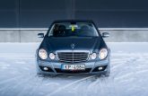 MERCEDES BENZ E200