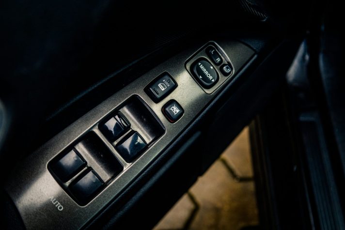LEXUS IS 220
