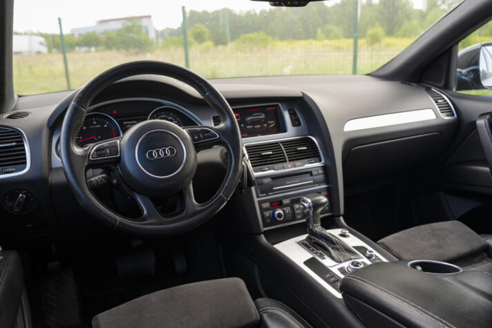 AUDI Q7 S-LINE FACE-LIFT