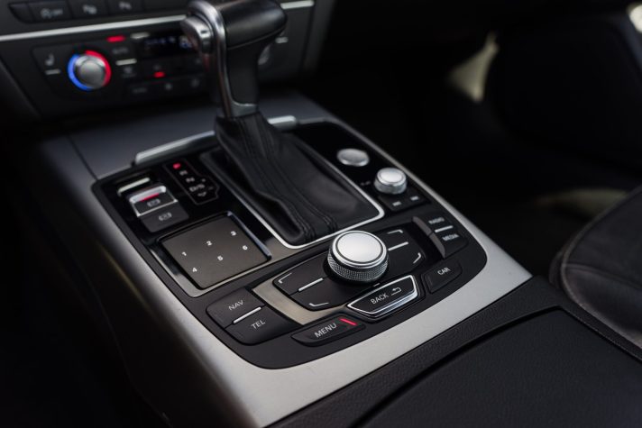 AUDI A6 LIMOUSINE QUATTRO