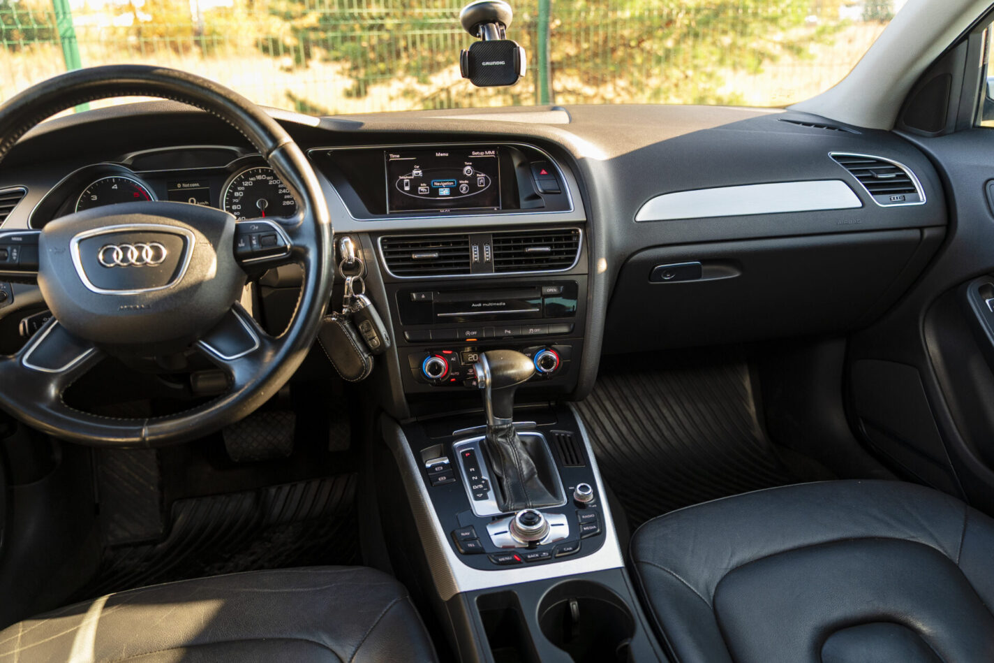 AUDI A4 AVANT