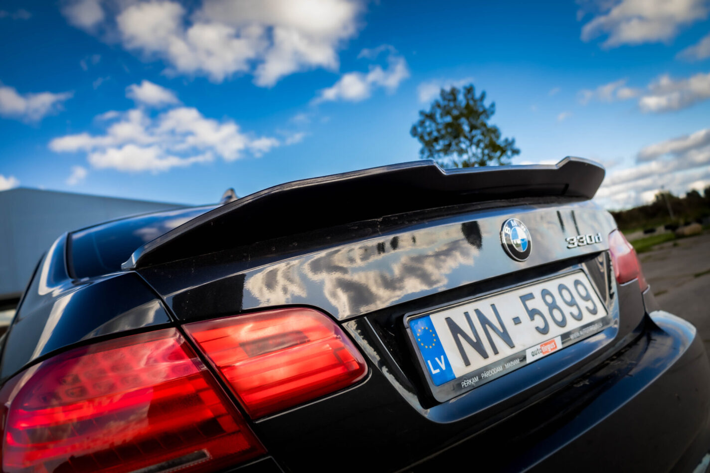 BMW 330