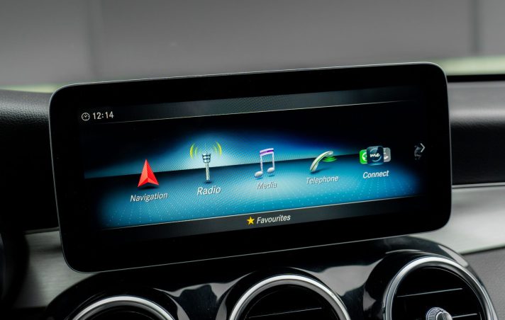 MERCEDES BENZ C200D