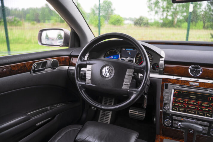 VW PHAETON