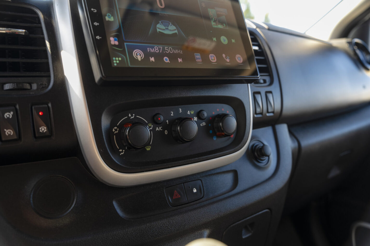 OPEL VIVARO-B