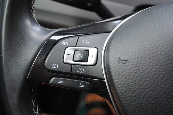VW GOLF SPORTSVAN 1.6 TDI