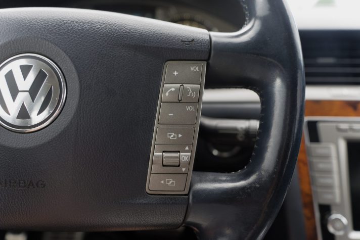 VW PHAEON