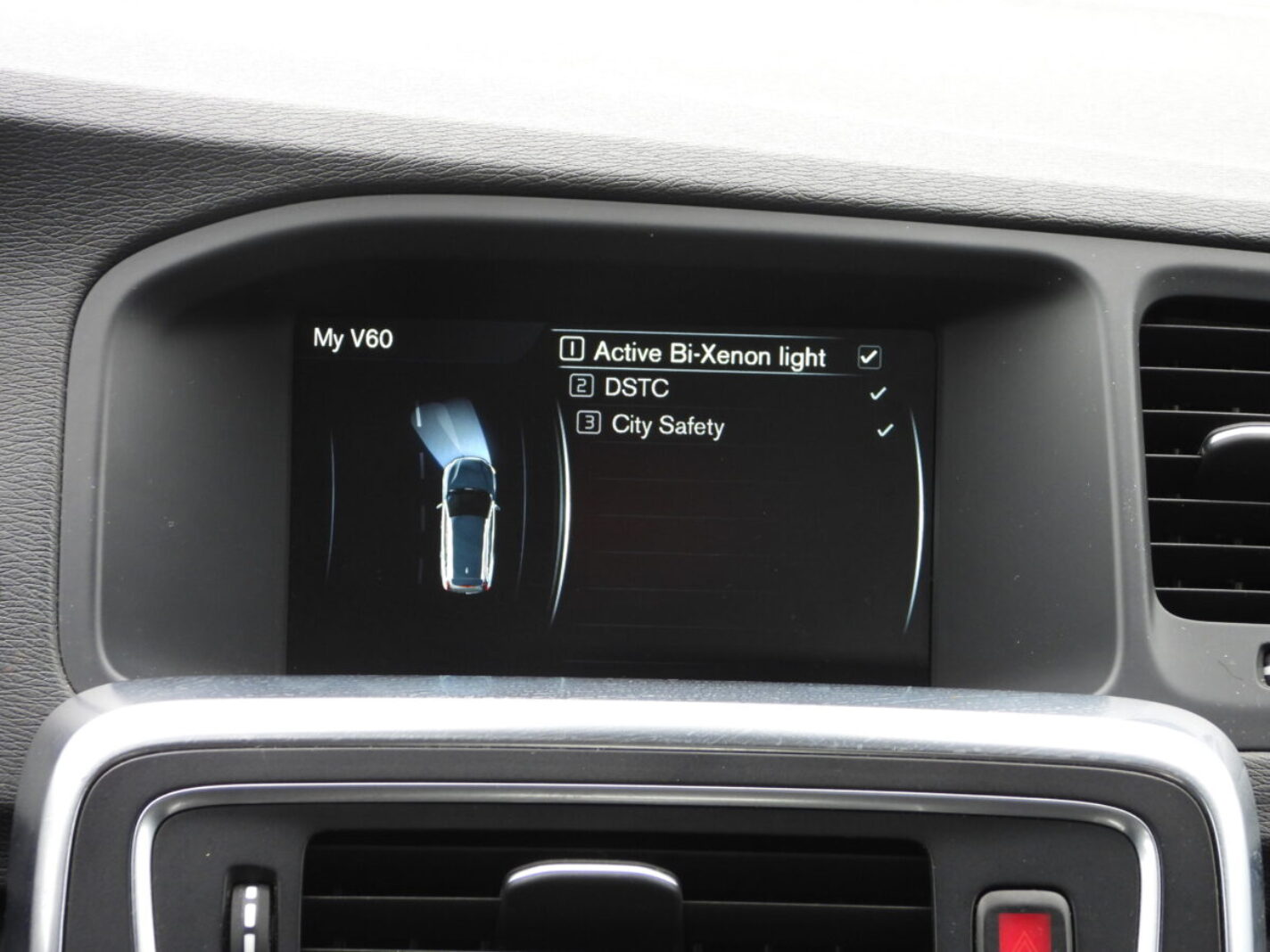 VOLVO V60 PLUG IN HYBRID