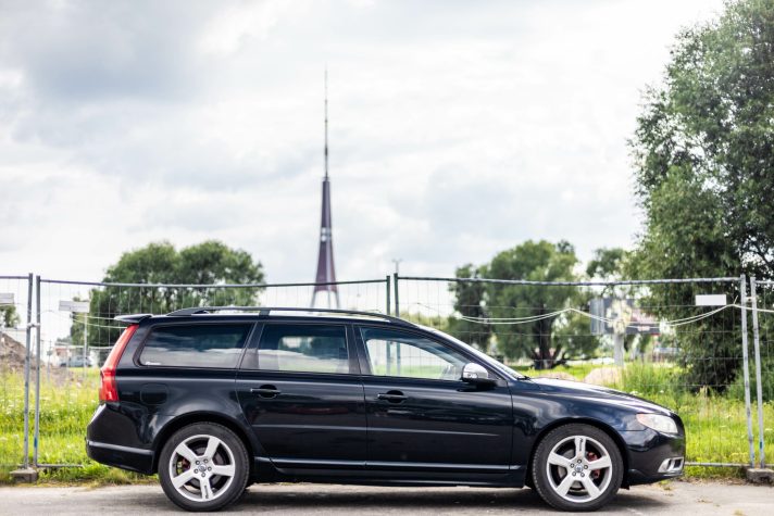 VOLVO V70