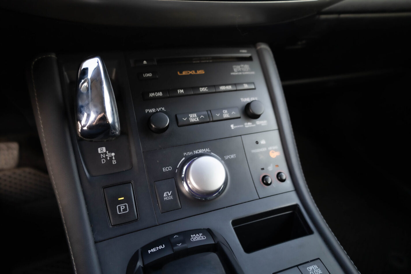 LEXUS CT200H