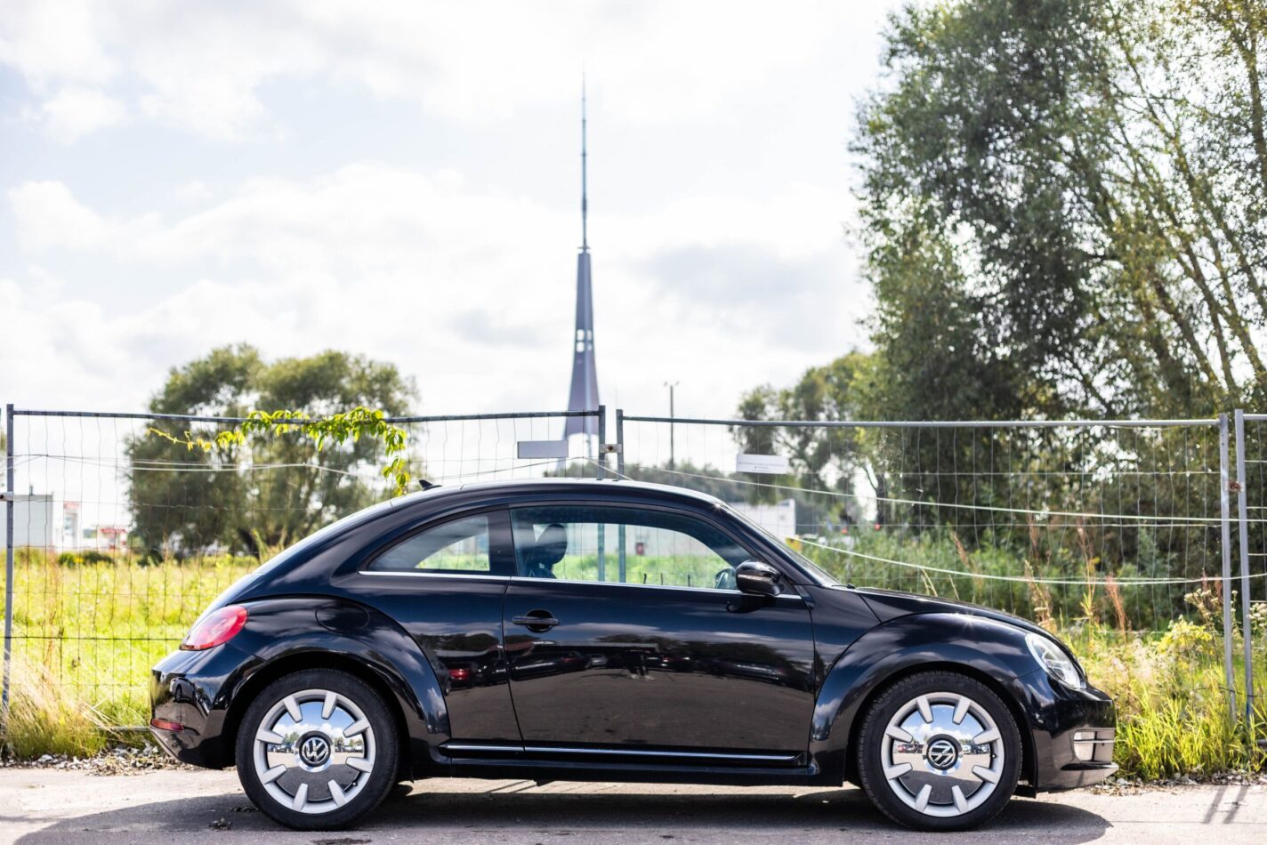 VW BEETLE