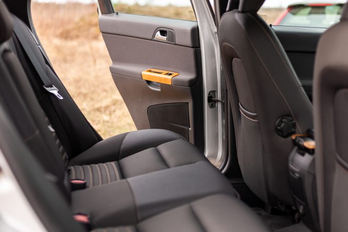 VOLVO V50 AUTOMĀTS