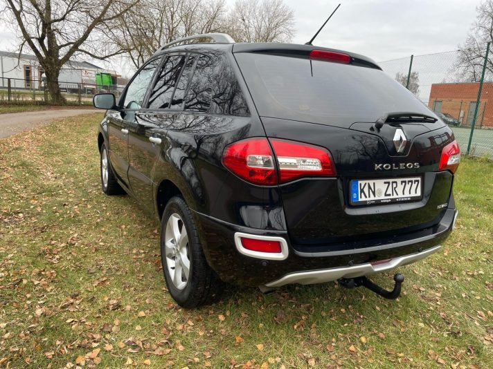 RENAULT KOLEEOS AR MAZU ORIGINALU PIERADAMU NOBRAUKUMU