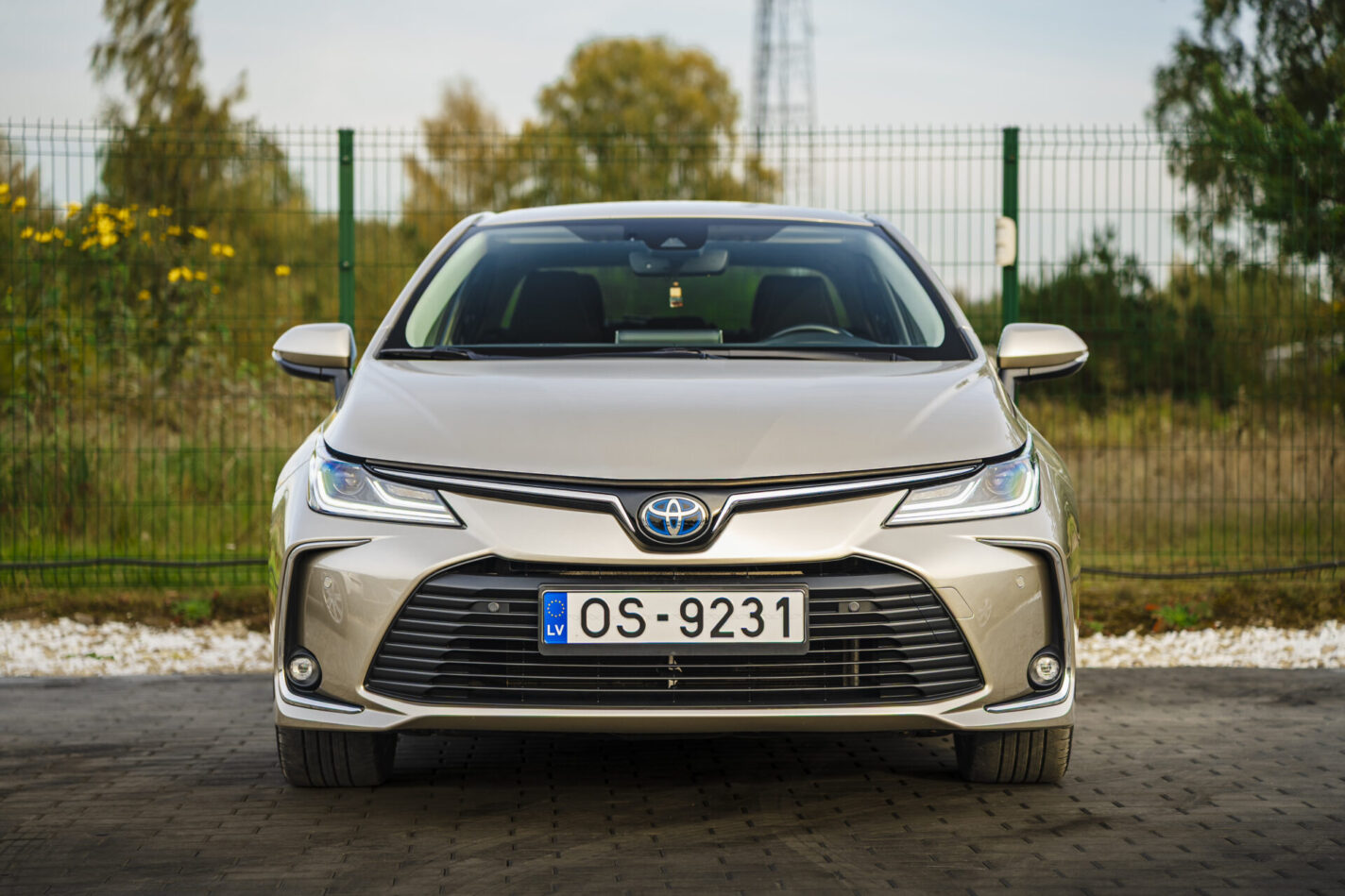 TOYOTA COROLLA HYBRID