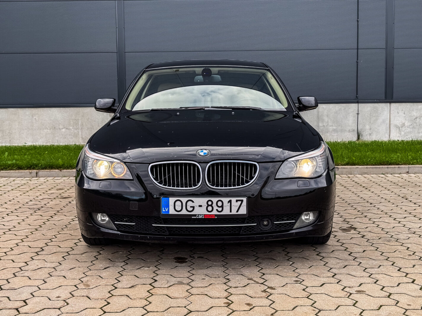 BMW 525