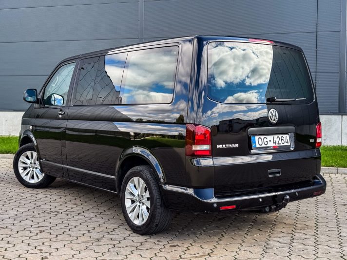 VW MULTIVAN STARTLINE