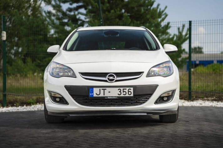 OPEL ASTRA SPORTS TOURER