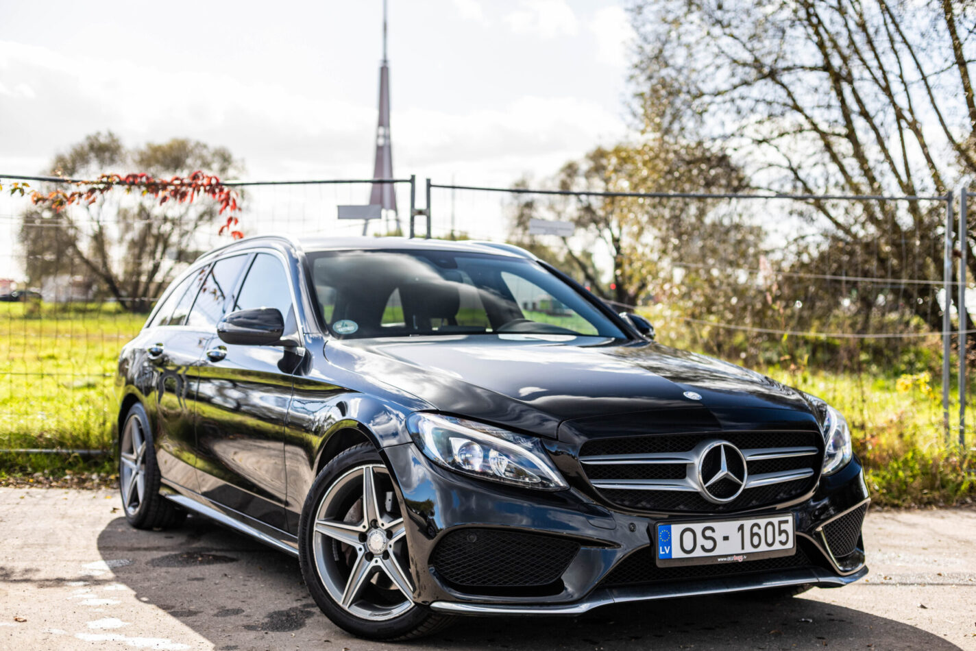 MERCEDES BENZ C200D