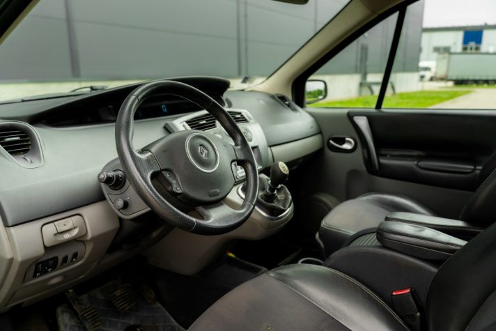RENAULT MEGANE SCENIC