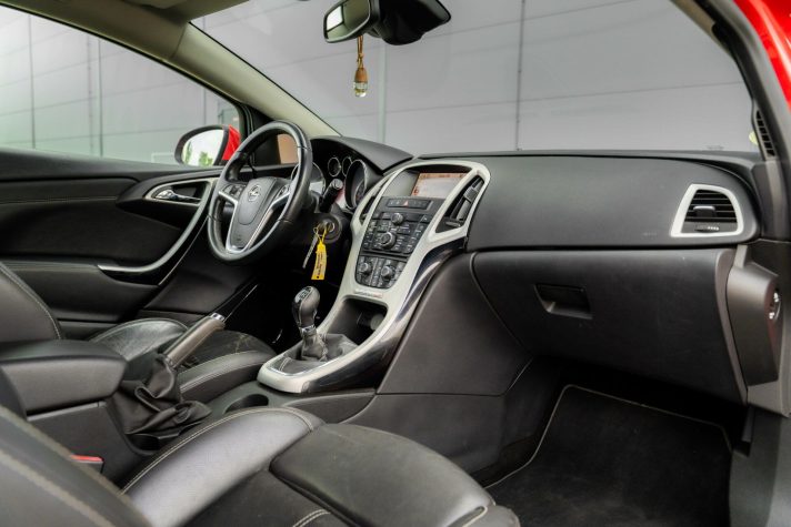 OPEL ASTRA GTC