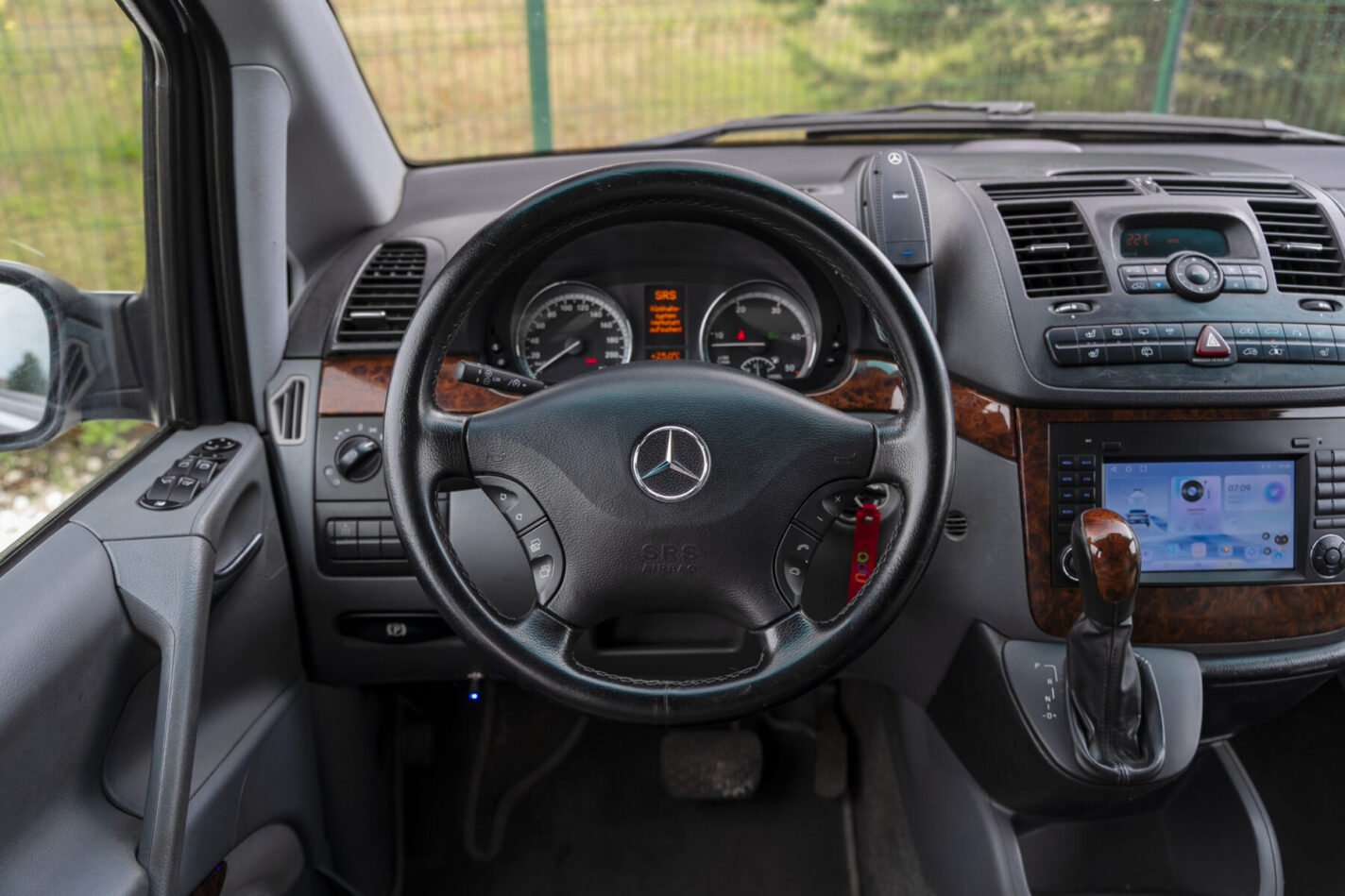 MERCEDES BENZ VIANO