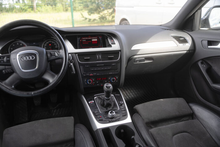AUDI A4 S-LINE