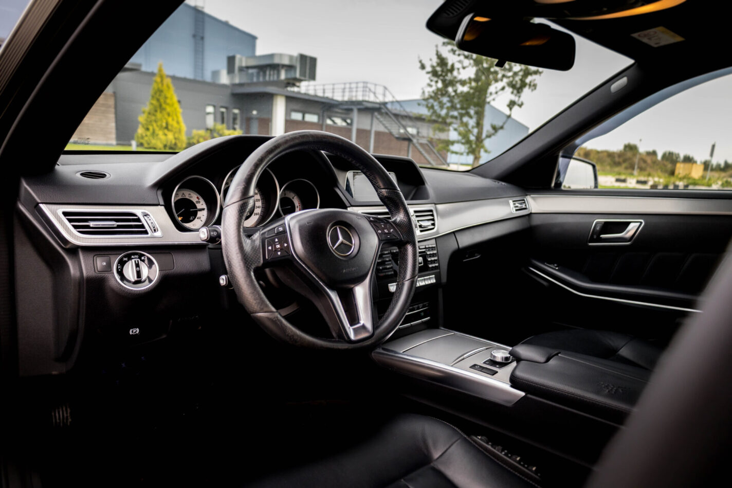 MERCEDES BENZ E200 CDI