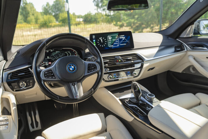 BMW 530E M-PACK