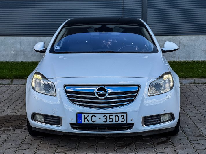 OPEL INSIGNIA