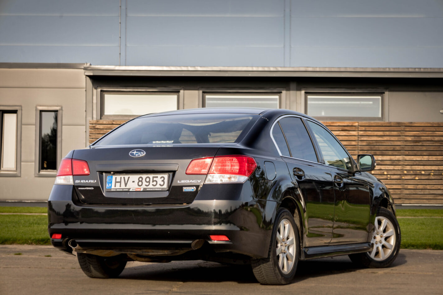 SUBARU LEGACY
