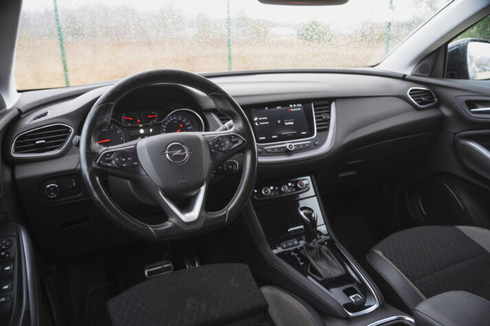 OPEL GRANDLAND X