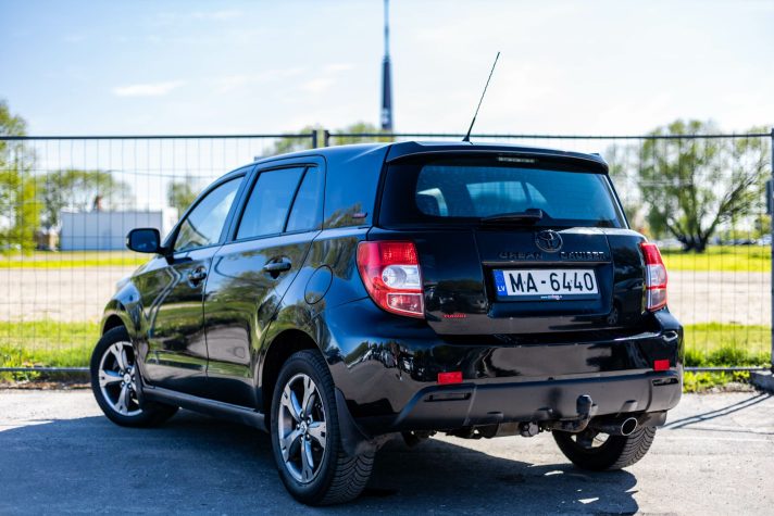 TOYOTA URBAN CRUISER