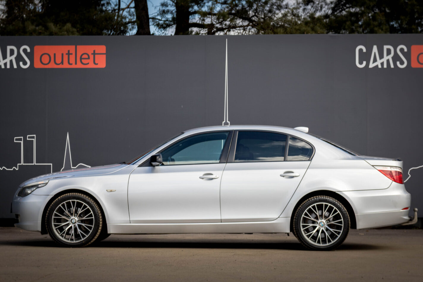 BMW 525