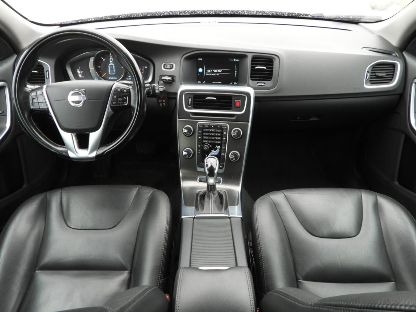 VOLVO V60 PLUG IN HYBRID