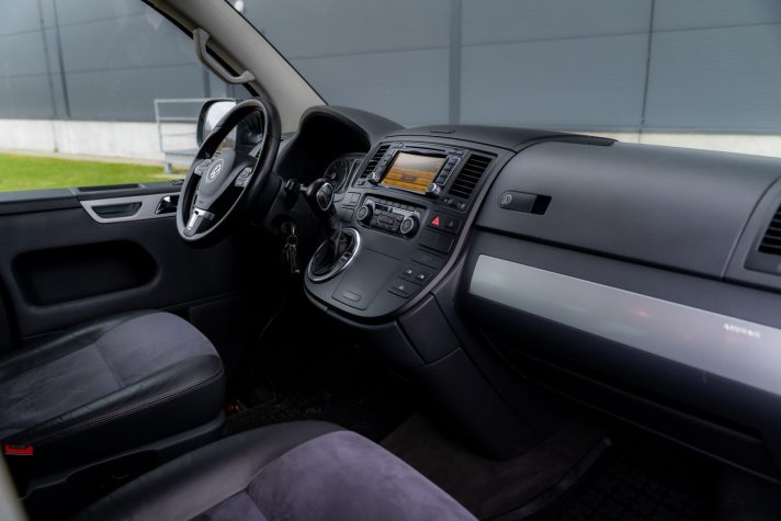 VW MULTIVAN