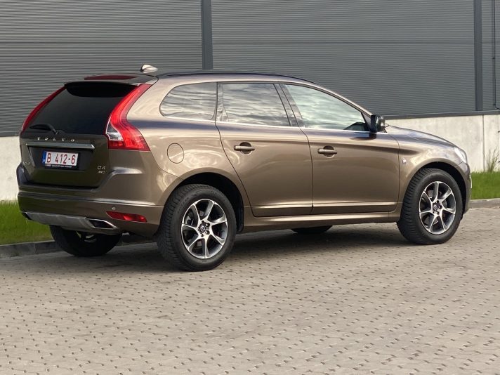 VOLVO XC60 2.4D 5-cilindru dzinējs  133kw