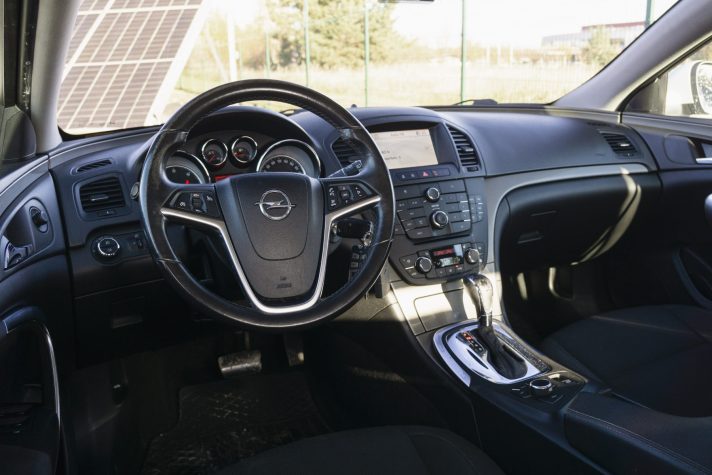 OPEL INSIGNIA